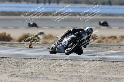 media/Nov-16-2025-Race Pace (Sun) [[8c5fa54630]]/Verified Riders/3-Turn 14 (1045am)/